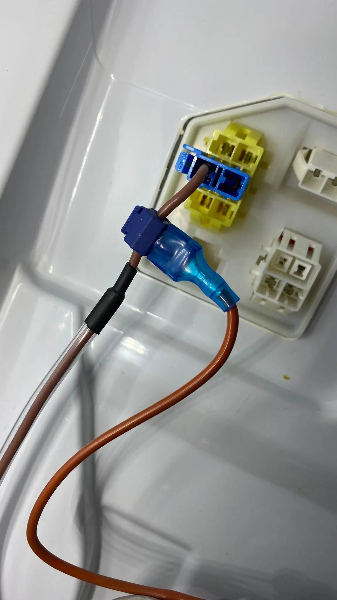 Samsung Refrigerator Defrost Booster - Ice Buildup Repair Kit With Defrost Sensor. Compatible With European Samsung Models - EB11-00171B INVERTEC